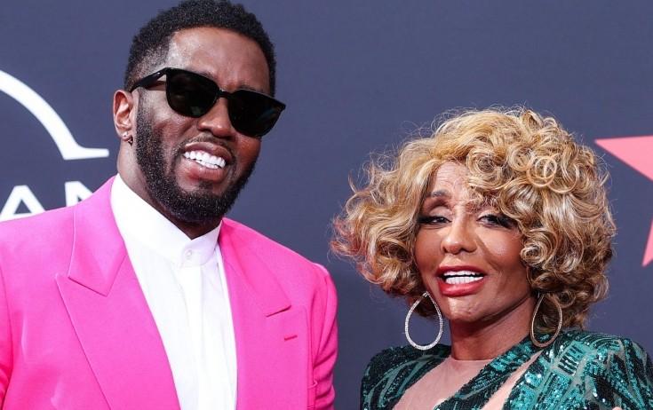 Ana reper oğlunu müdafiə edib