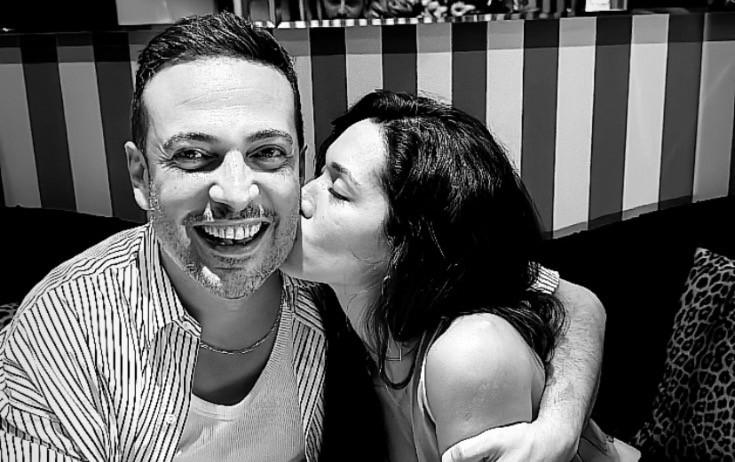 Müğənni aktrisa ilə eşq yaşayır - FOTO