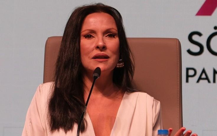 Aktrisa serialları qınayıb