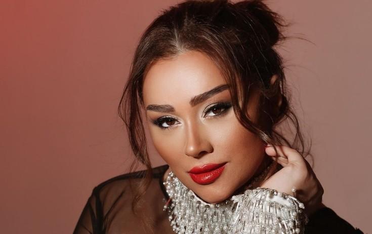 Xatirə qara tül libasda - FOTO