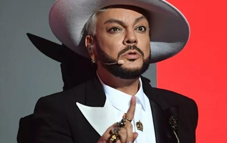 Xalq artisti cəriməsini ödəyib