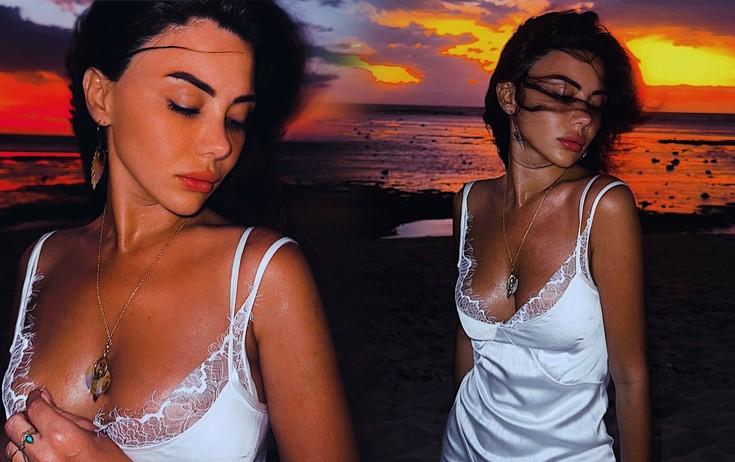 Aysel ağ atlas libasda - FOTO