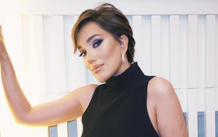 Lalə bu tərzdə özünü rahat hiss edir