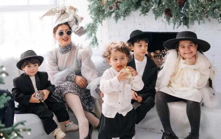 Əməkdar artistin nəvələrlə FOTOSESSİYASI