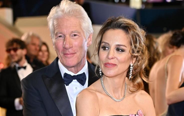 Riçard Gir ABŞ-ni tərk edib