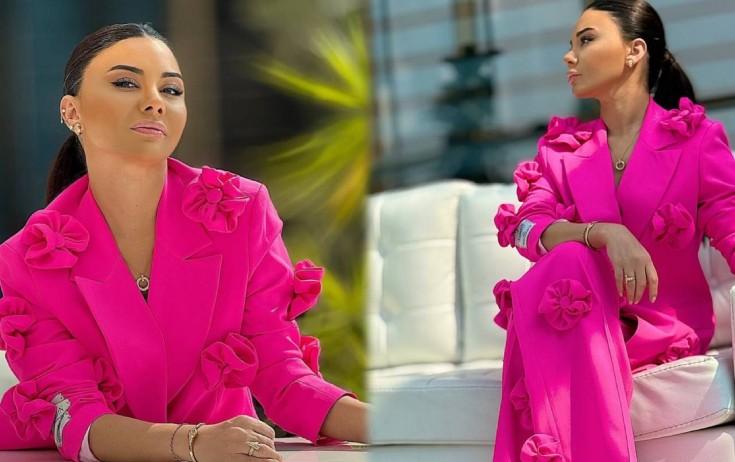 Aysel çəhrayı kostyumda - FOTO