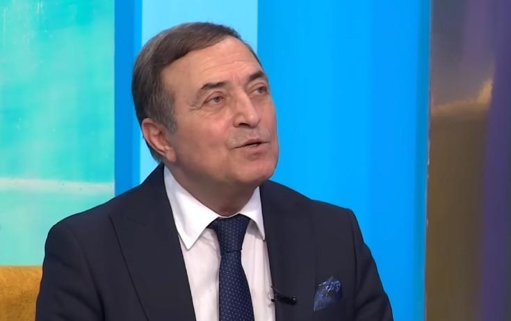 Xalq artisti: "Cəmi bir gün oxumuşam"