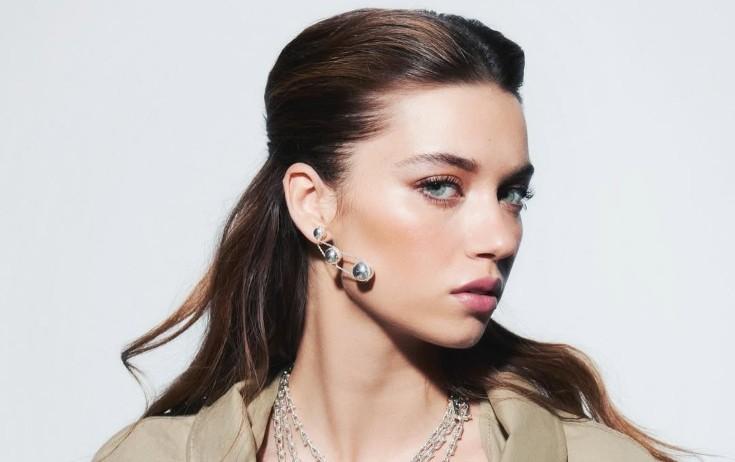 Aktrisa qazancını təhsilinə xərcləyəcək