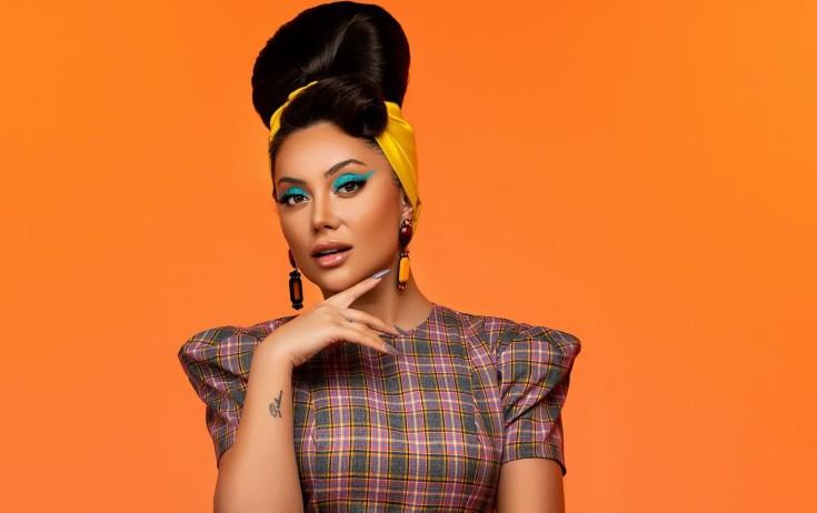 Ayan kimləri "bazar ifaçısı" adlandırıb?