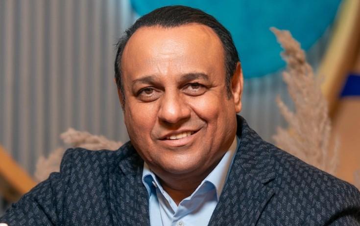 Müğənnilərin çoxluğundan gileylənib