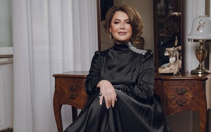 Əməkdar artist qara libasda - FOTO