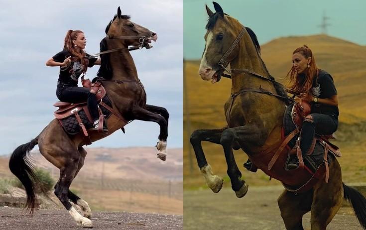 Rəqqasə at belində - FOTO