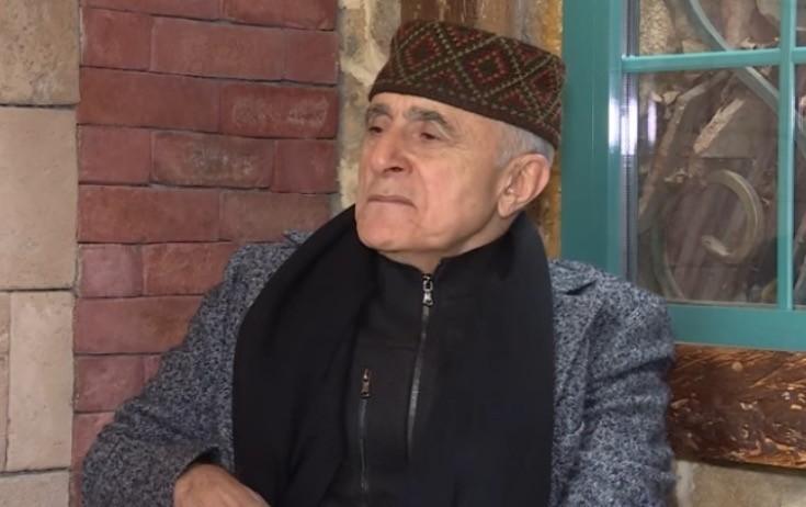 Xalq artistinin yoqa həvəsi - FOTO