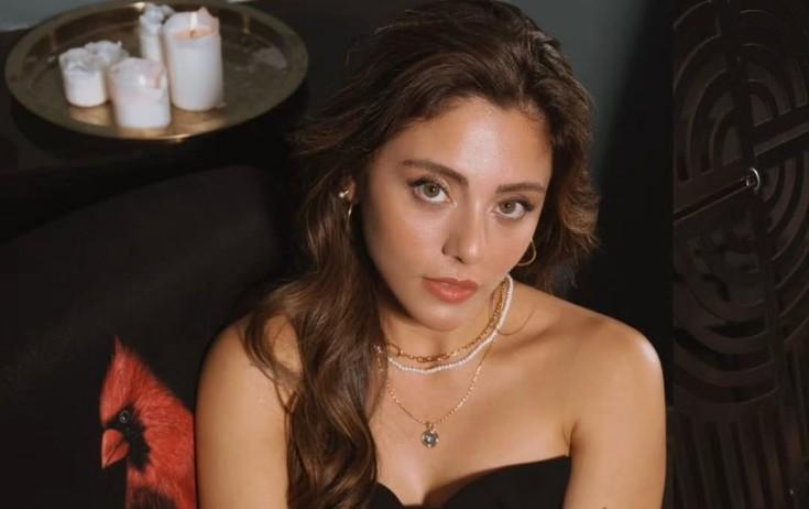 Aktrisa 10 milyon qonorar alıb