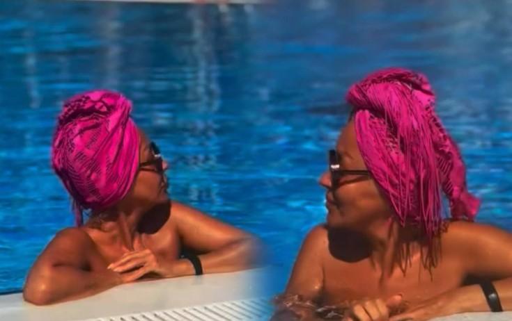 Emmanın hovuz VİDEOSU