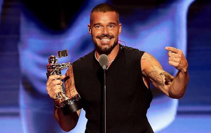 Rikki Martin təltif olunub