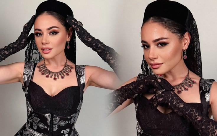 "Müasir milli geyimdəyəm..." - FOTO