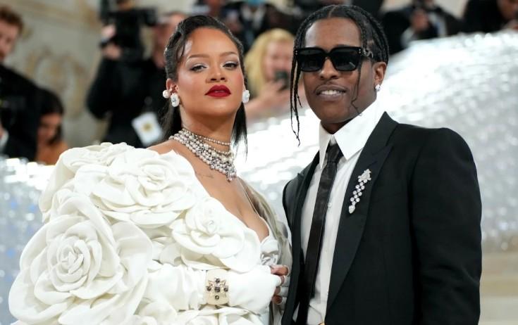 Rihannanın rəsmi evliliyi üzə çıxdı