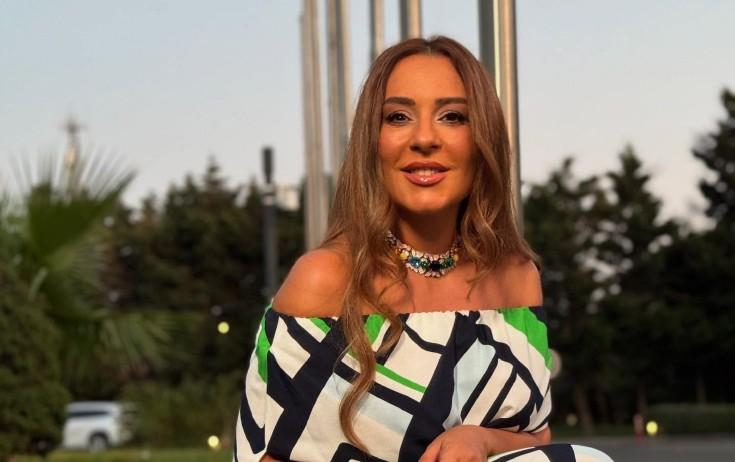 "Sənətkar dəlicəsinə aşiq olandır..."