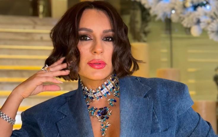 Tünzalə qidasına fikir verir