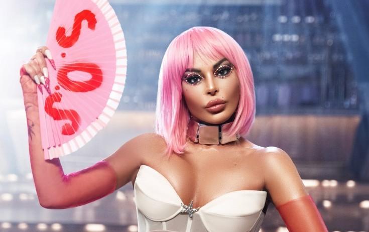 Ruslar "S.O.S" hitini müzakirə edir