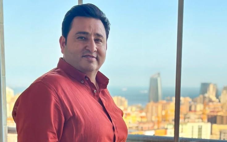 Elçin mədəsini kiçiltdi